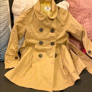 Uniqlo trench coat toddler girl